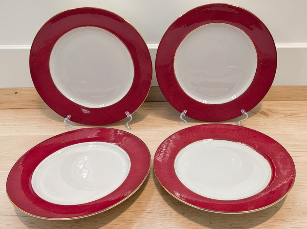 Nikko Riviera Red Dinner Plates 10 1/8" Ironstone Japan Gold Trim Set of 4